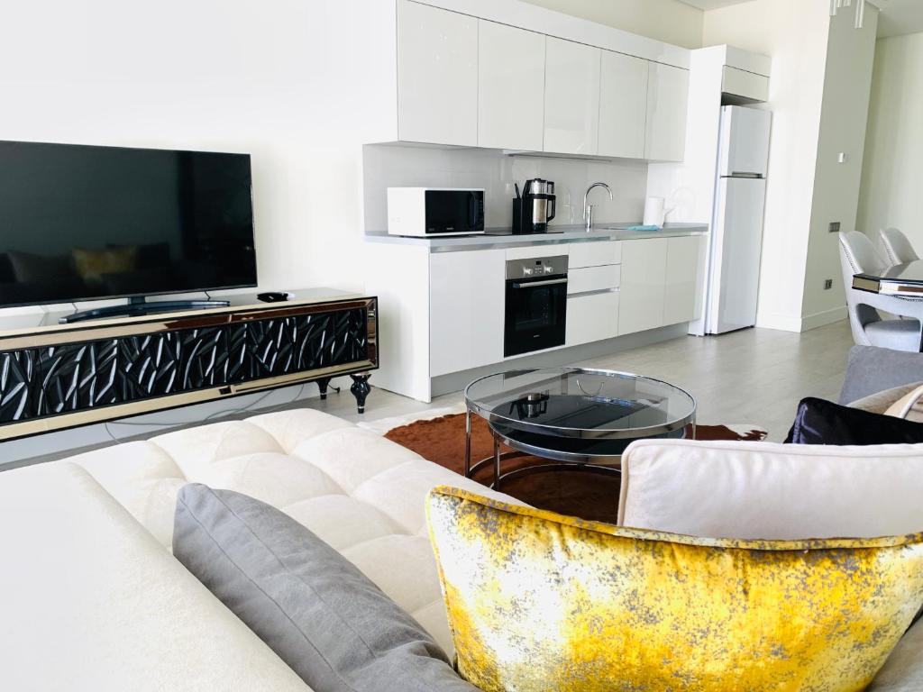 Η κουζίνα ή μικρή κουζίνα στο Luxury House Ankara