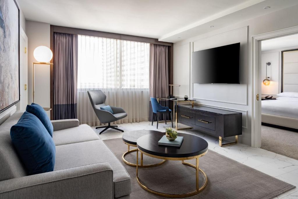 TV a/nebo společenská místnost v ubytování JW Marriott Miami