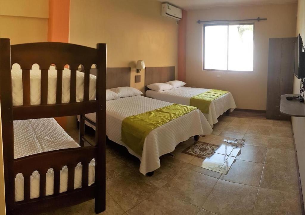 Fotografie z fotogalerie ubytování HOTEL MANTA BEACH MADRIGAL v destinaci Manta