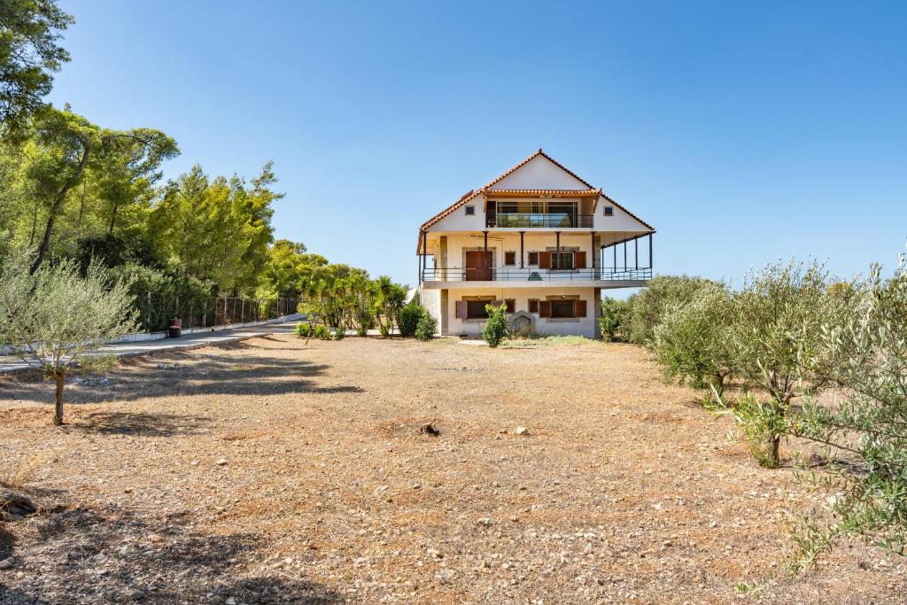 Budova, v ktorej sa vila nachádza