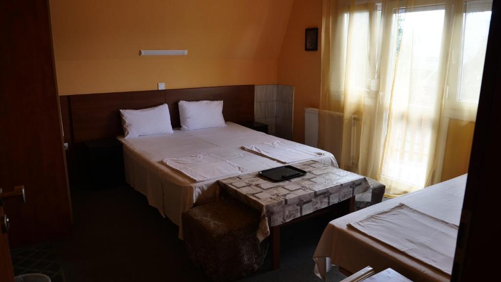 Attila Hotel Budapest - Resim 25