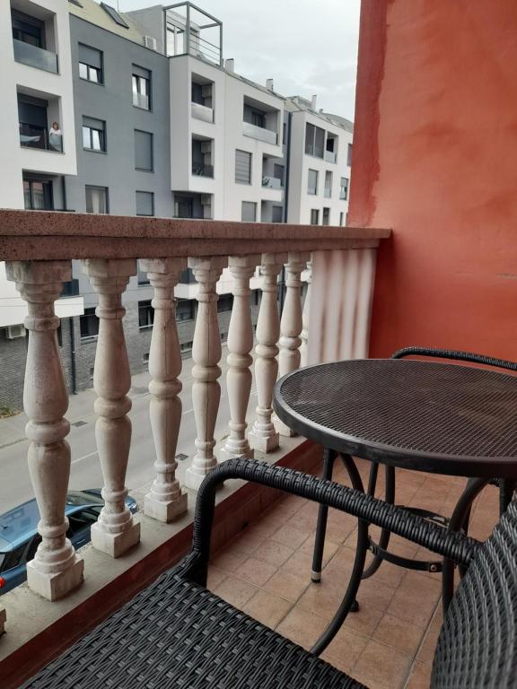 Balkón nebo terasa v ubytování Nikola NS2