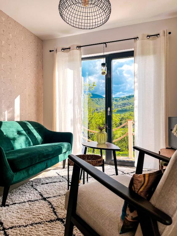 Posezení v ubytování Elysian Fields - Tiny House 'Evergreen'