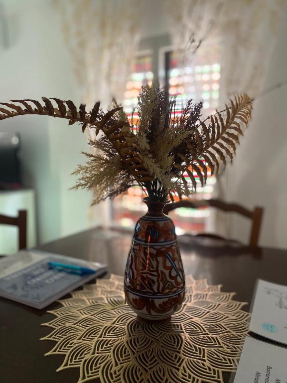Fotografia z galérie ubytovania Casita Rural La Rosa de la Huerta con chimenea interior v destinácii Monachil