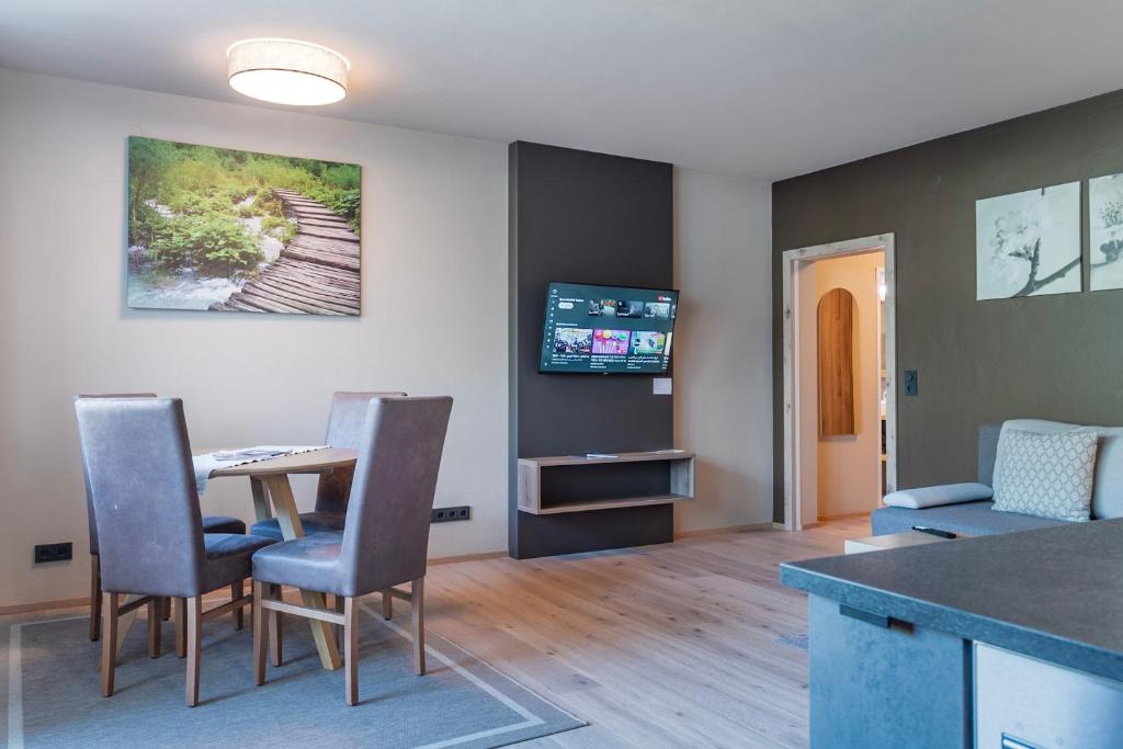 TV a/nebo společenská místnost v ubytování Ski Dome Apartments-Apartment VIVA & Heaven Holiday Chalet