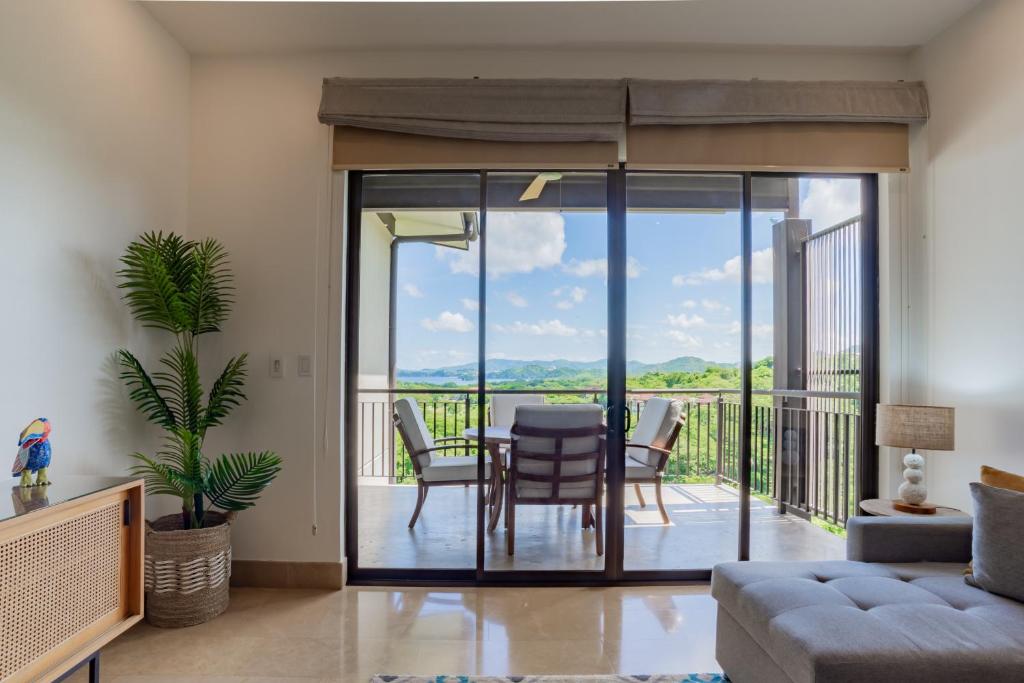 Balkón nebo terasa v ubytování Roble Sabana 404 Luxury Apartment Adults Only - Reserva Conchal