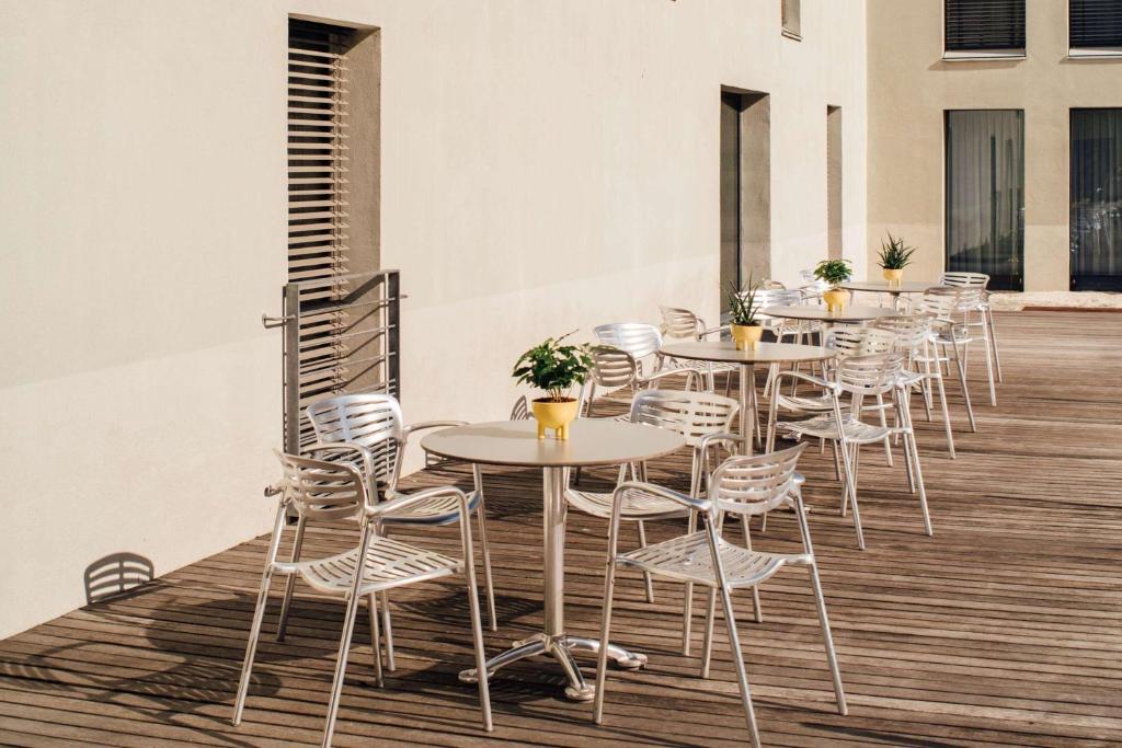 Vienna House Easy by Wyndham Stuttgart - Resim 9