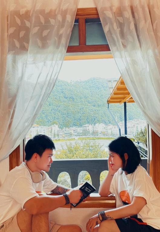 Chất Homestay - Triple Room With Mountain View