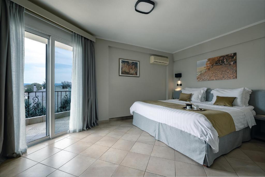 Akti Hotel Ioannina - Standaard Kamer Met Uitzicht Op Het Zijkant