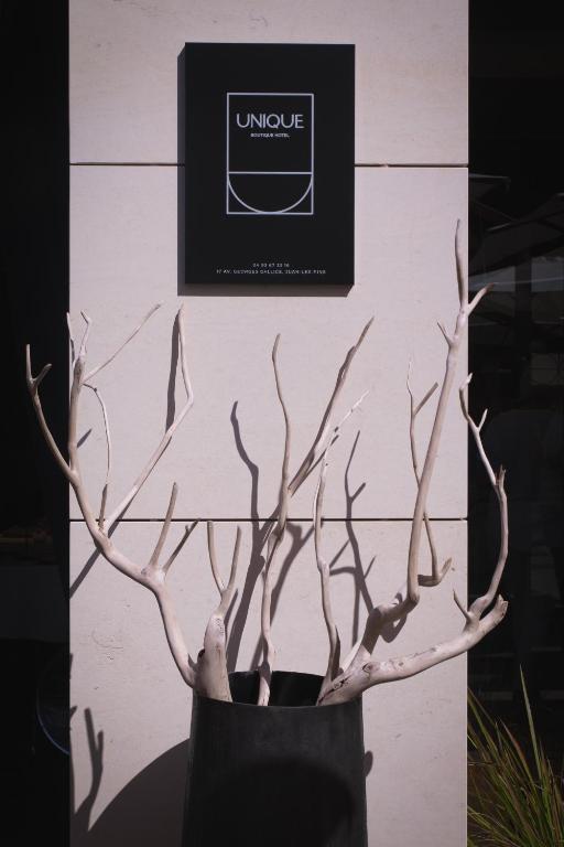 Certifikát, hodnocení, plakát nebo jiný dokument vystavený v ubytování Unique Boutique Hotel Antibes Juan-les-Pins