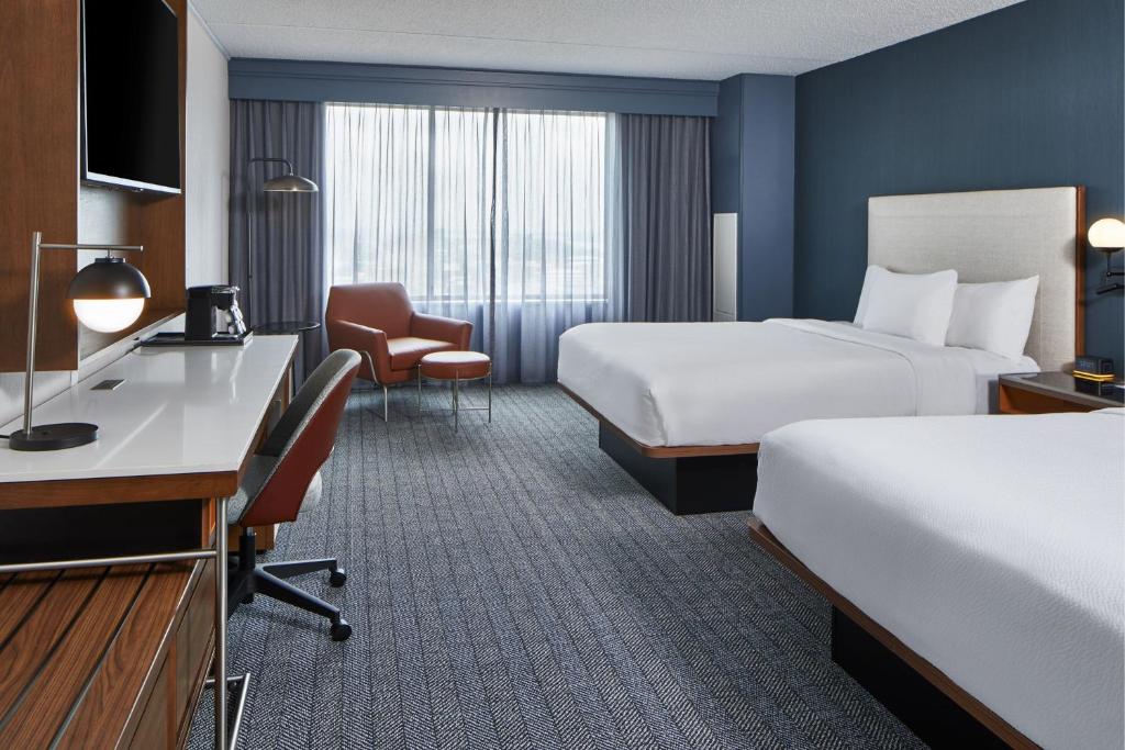 Courtyard by Marriott Detroit Downtown - Queen Room Mit Zwei Queensize -Betten