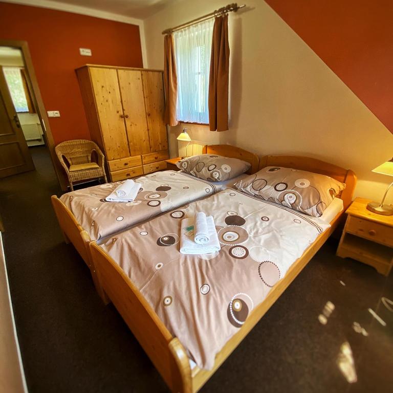 Horský Hotel Sněženka - Deluxe Quadruple Room
