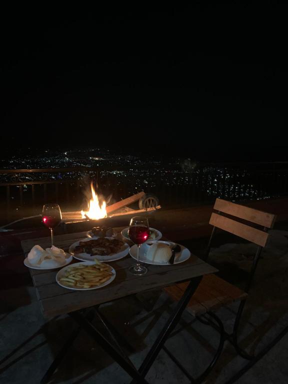 Imagem da galeria de Superview Lodge, Best Himalayan Sunrise in Sarangkot em Pokhara
