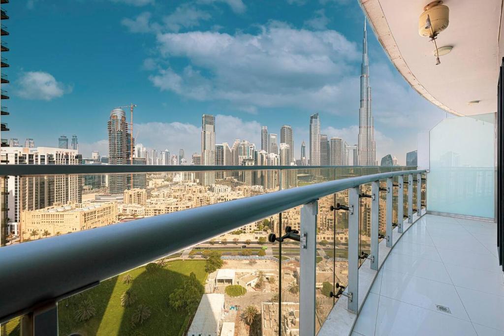 Gallery image of Magnificent - Damac Distinction Downtown in Dubai