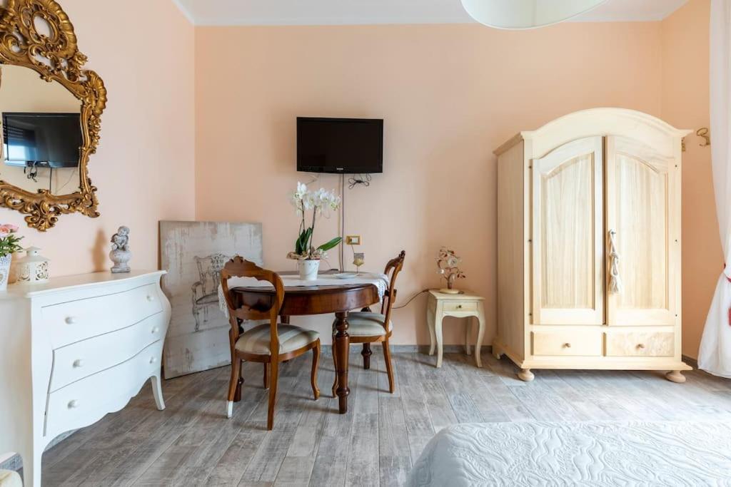 TV a/nebo společenská místnost v ubytování Annali Casa vacanze - Shabby style nella natura