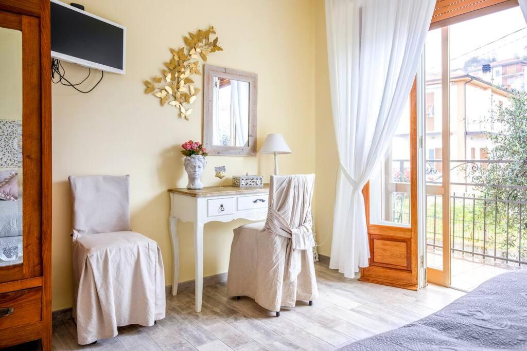 TV a/nebo společenská místnost v ubytování Annali Casa vacanze - Shabby style nella natura