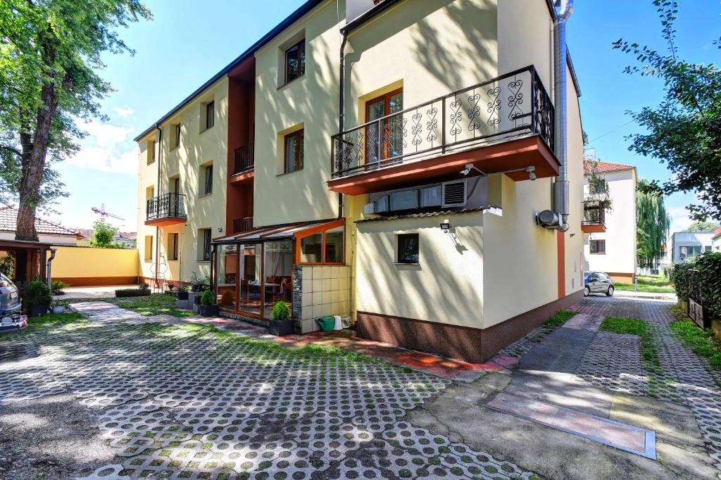 Budova, kde se hotel nachází