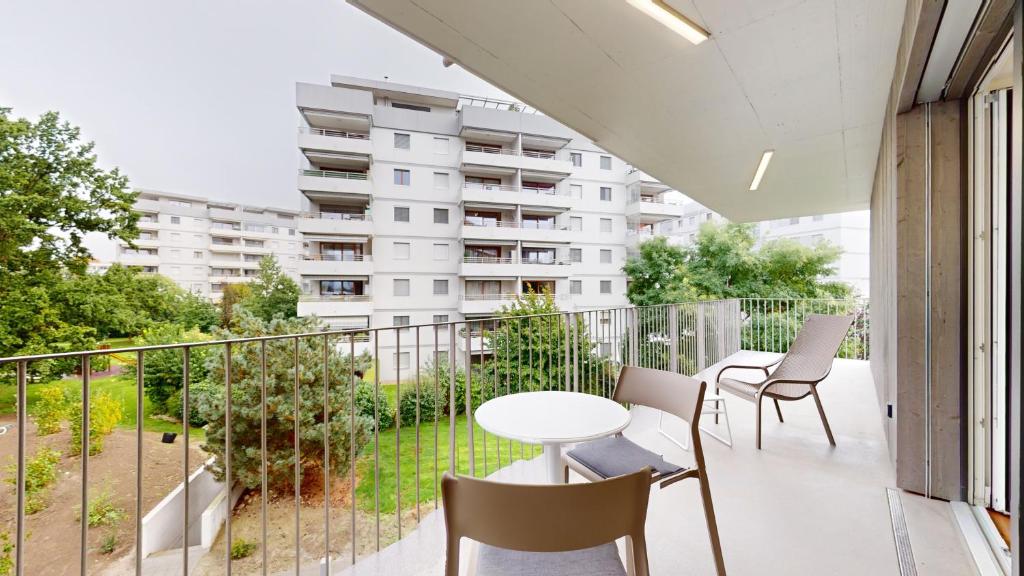 Balkón nebo terasa v ubytování Bright & modern apartments in Sion