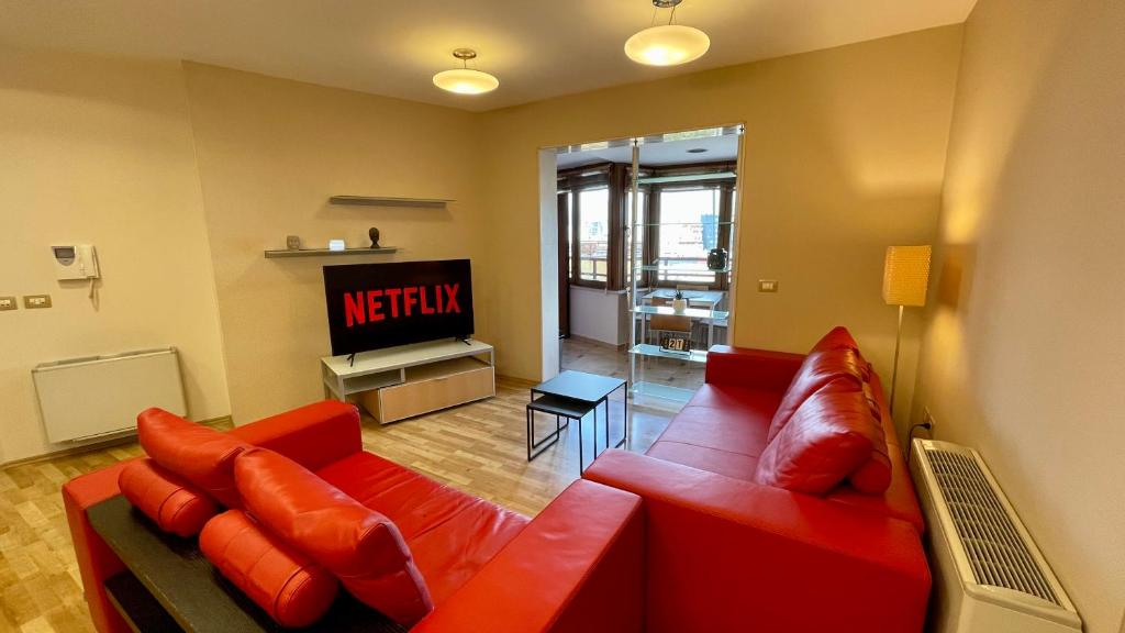 Proper Apartment 2