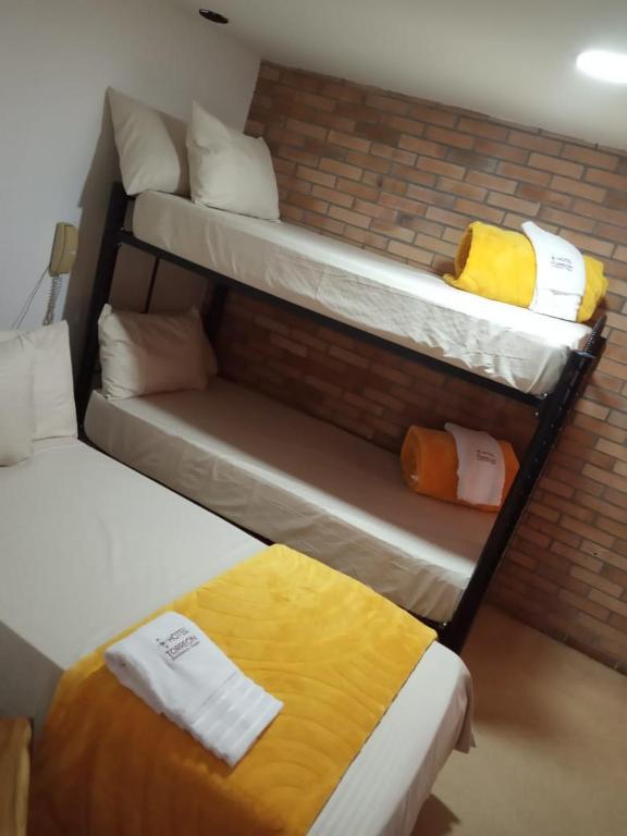 Hotel Torreon De Rionegro - Habitación Triple Estándar