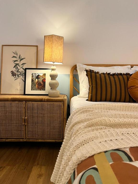 Postel nebo postele na pokoji v ubytování Viva! Farmhouse