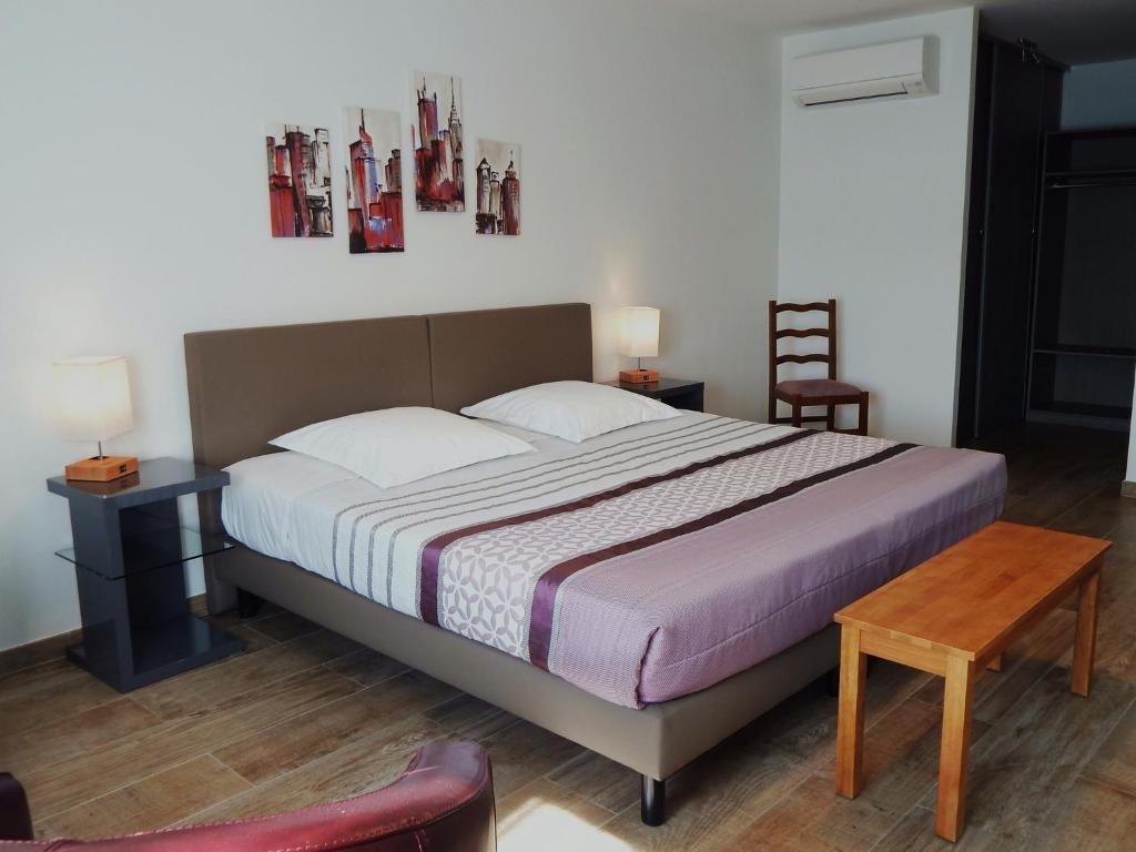 Chambres d'hôtes GIDY - Tweepersoonskamer Met Eigen Badkamer