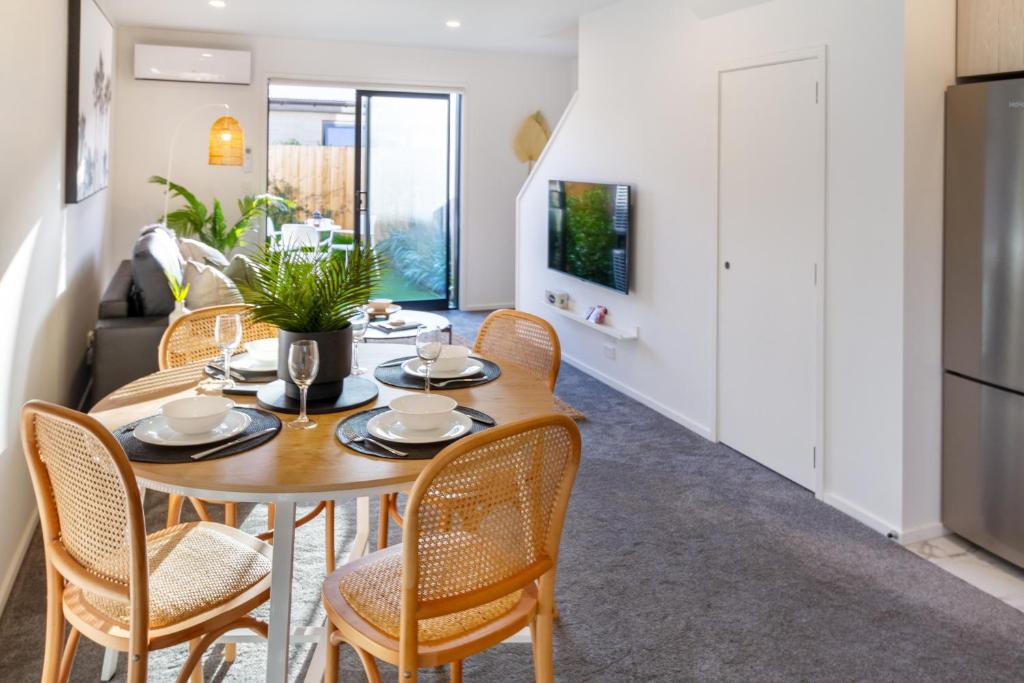 Garden City Getaway 2 bed with sofa bed 1 bath - Resim 25