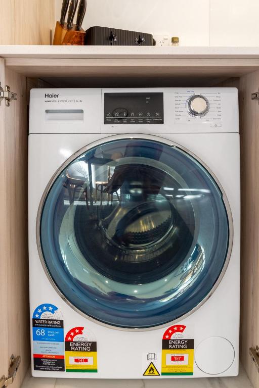 Garden City Getaway 2 bed with sofa bed 1 bath - Resim 5