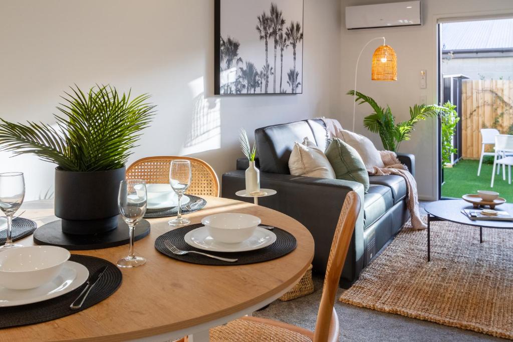 Garden City Getaway 2 bed with sofa bed 1 bath - Resim 11