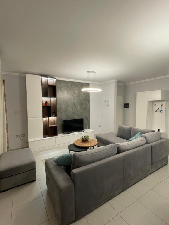 Amazing View! B & C New Apartment in Vlora - Imazhi 5