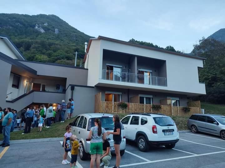 Nespecifikovaný výhled na hory nebo výhled na hory při pohledu z bed and breakfast