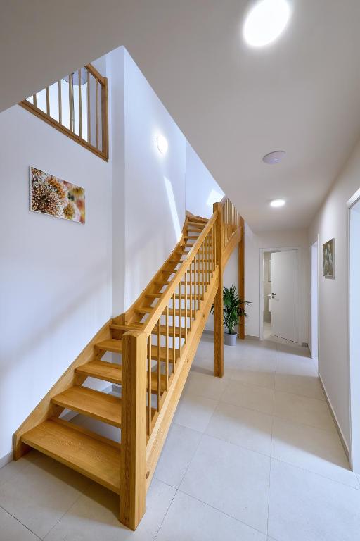 DownTown Suites Rubesova - Resim 10