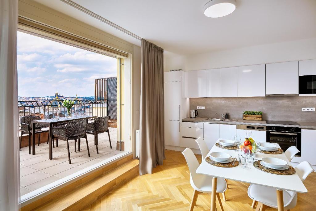 DownTown Suites Rubesova - 7