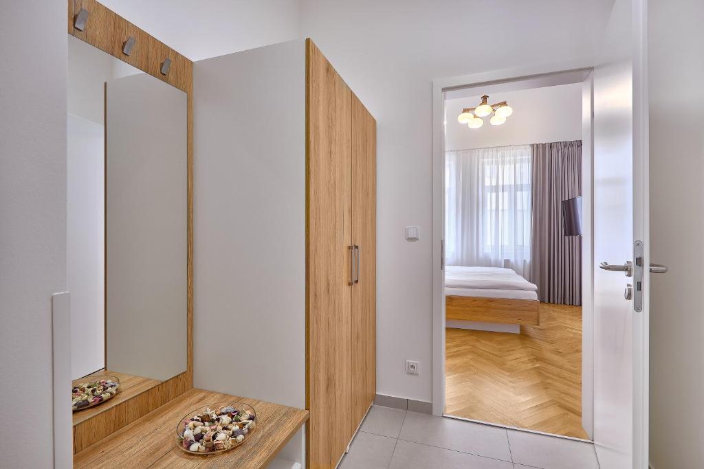 DownTown Suites Rubesova - Resim 41