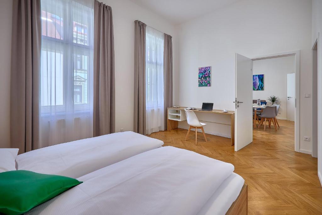 DownTown Suites Rubesova - Resim 21