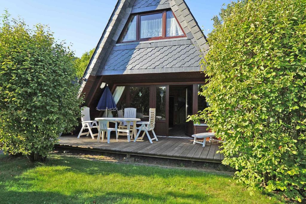 Zeltdachhaus mit Parkplatz vor der Haustür, Damp (updated prices 2025)