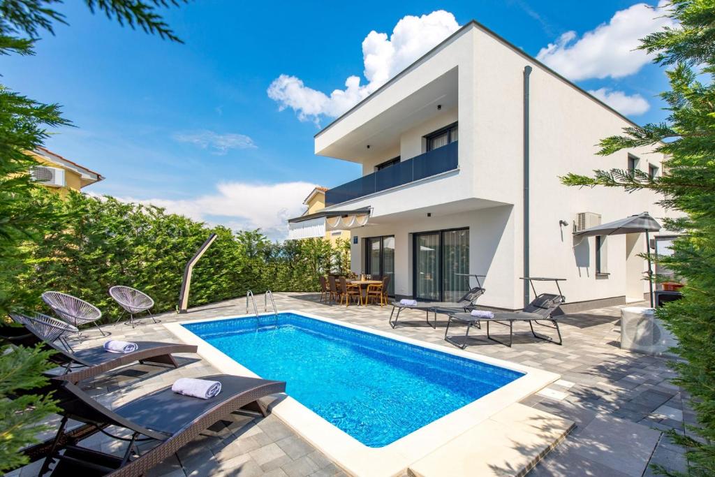 Luxury Villa MetraMaris2