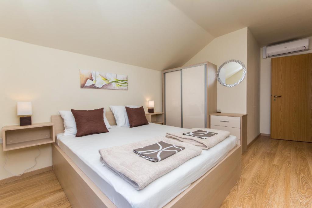 Apartments Šiljug - 9