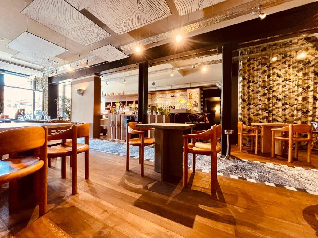 Boutique Hotel Saint-Géry - Resim 42