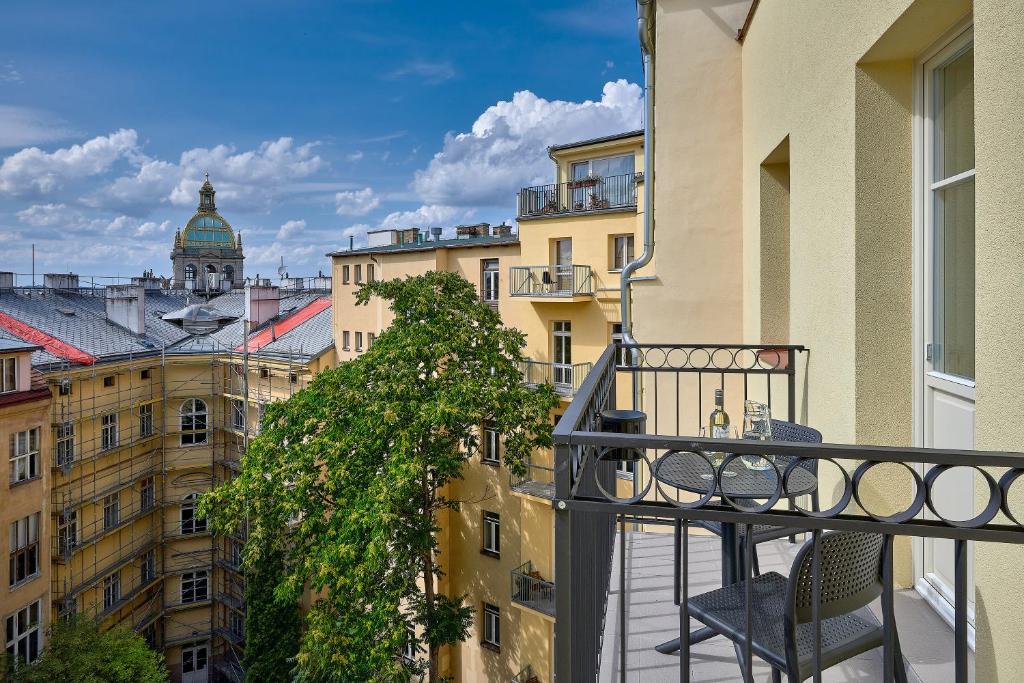 DownTown Suites Rubesova - Resim 42