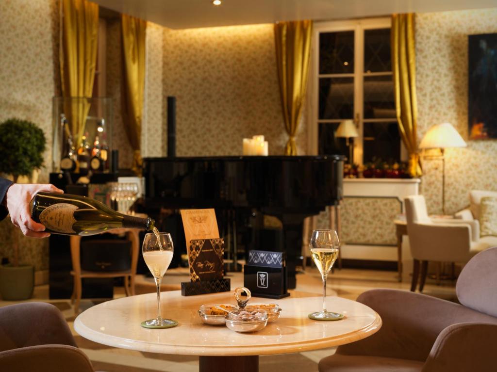 Villa Principe Leopoldo - Resim 8