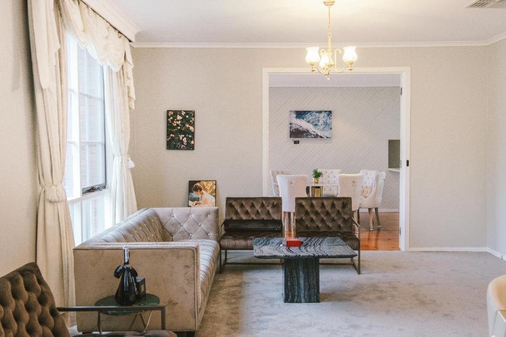 The Living Room Menu Templestowe Matttroy