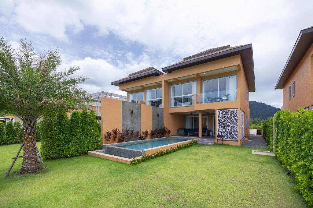 Utalay Koh Chang Villas - Four-Bedroom Villa With Private Pool