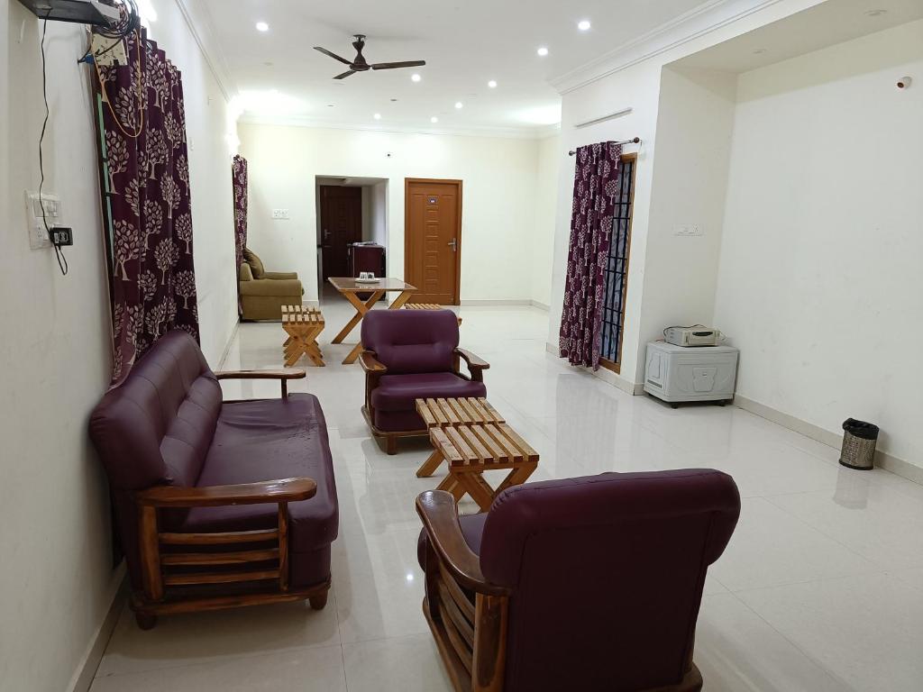 Posezení v ubytování Hotel BlueSky Ramapuram