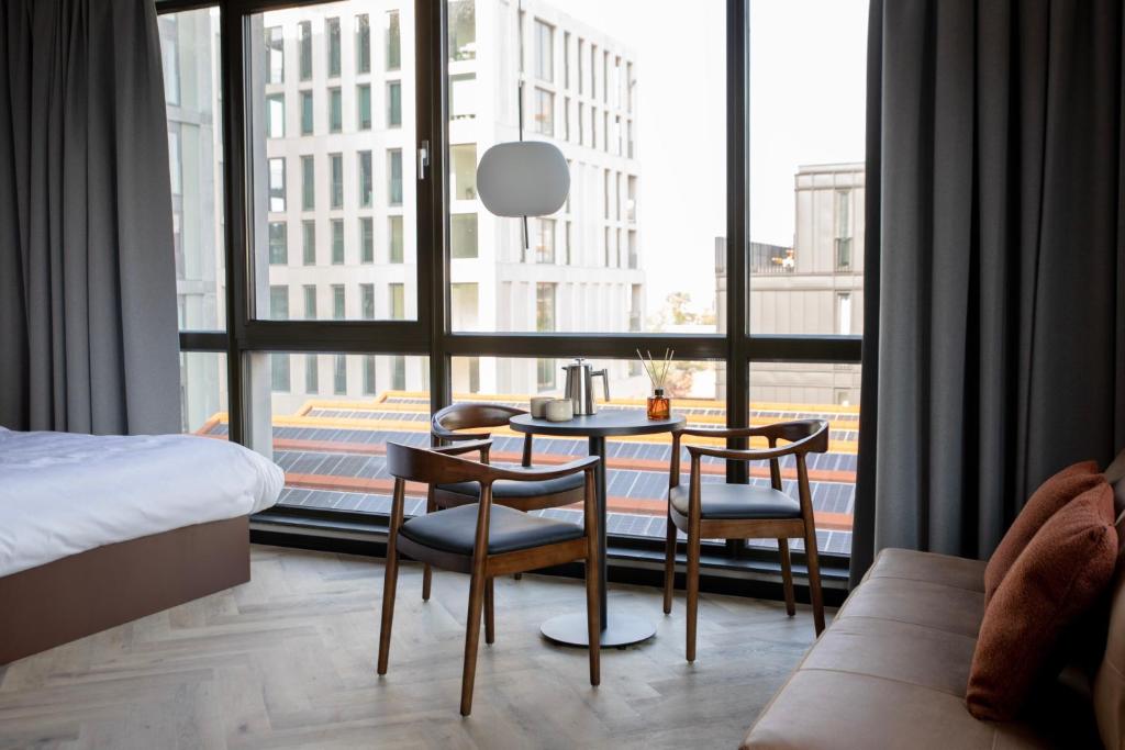 Bob W Amsterdam Noord - Resim 2