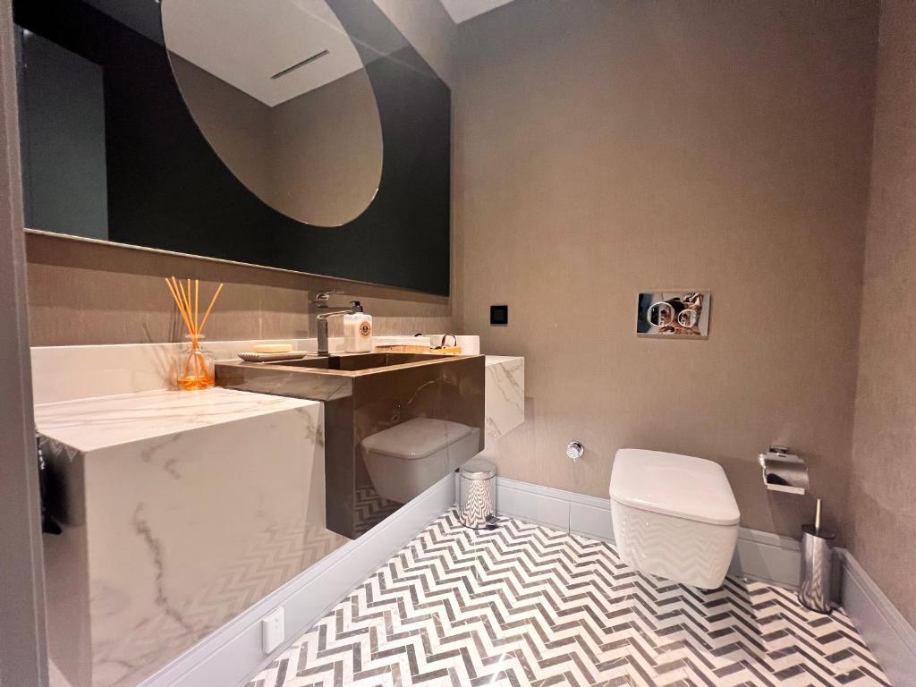 Fotografie z fotogalerie ubytování Amazing Luxury Large 4 Bedroom Apt Istinye Park 1 min 250m2 v destinaci Istanbul