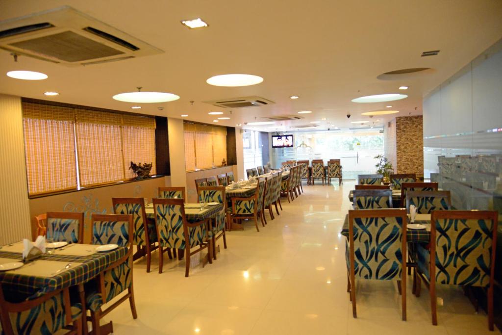 Restaurace v ubytování Hotel Rajshree & Spa