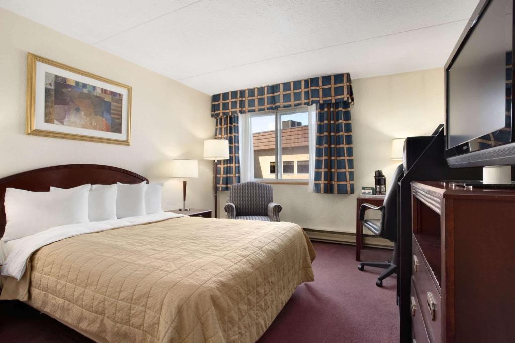Travelodge by Wyndham Ottawa East - Resim 10