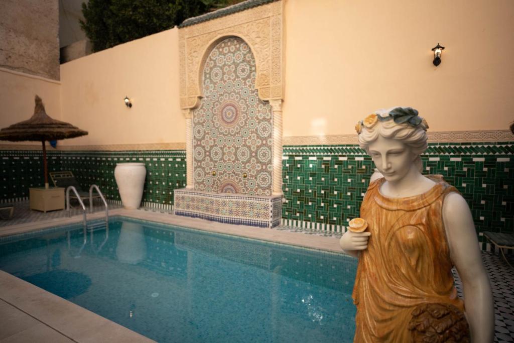 Bazén v ubytování Riad Fes Ziyat & Spa nebo v jeho okolí