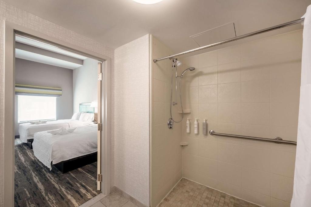 Postel nebo postele na pokoji v ubytování Hampton Inn & Suites Poughkeepsie